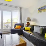 Bright Apartment With Loggia In Bayonne - Welkeys