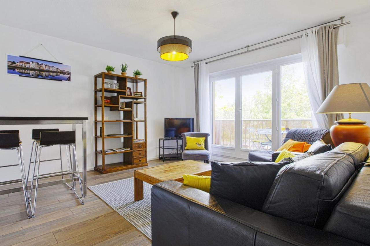 Bright With Loggia In - Welkeys Apartamento Bayona